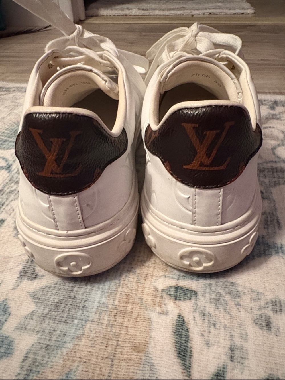 Louis Vuitton White Leather Monogram Sneakers with Brown Heel Tab - Picture 3 of 13
